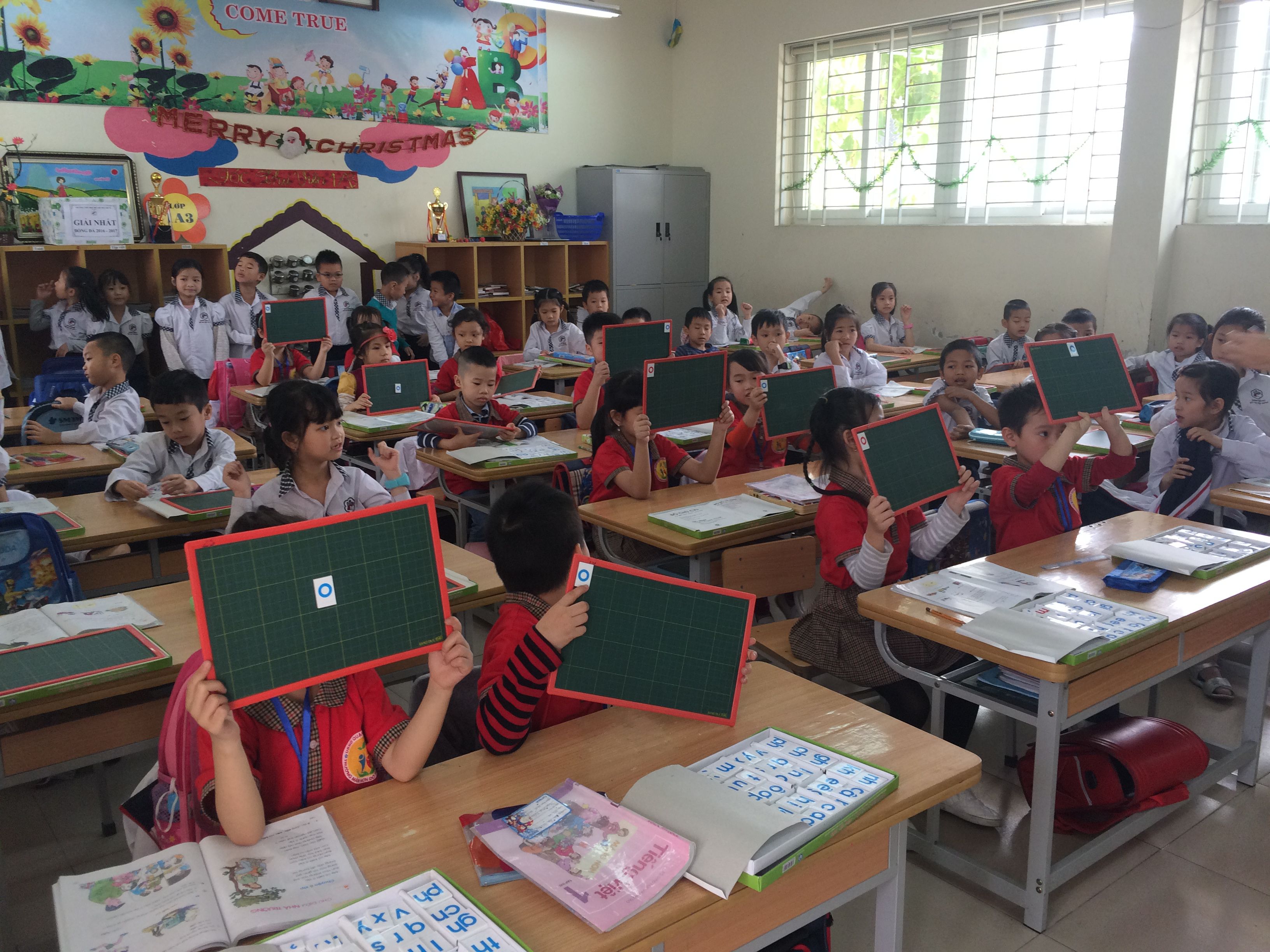 Khối mẫu giáo lớn giao lưu tại trường tiểu học Đô thị Việt hưng (14).jpg